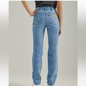 Wrangler women’s Wild WestColor: Lost Control new with tags SOLD OUT cowboy cut